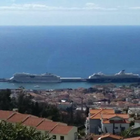 House Joel & Sonia Funchal (Madeira)